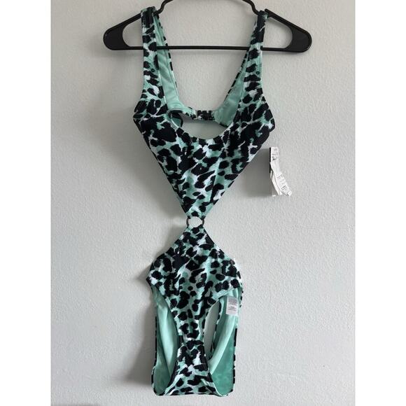 Salt + Cove V Neck One Piece Swimsuit Sexy Cut Out O-Ring Size L NEW - Picture 1 of 4